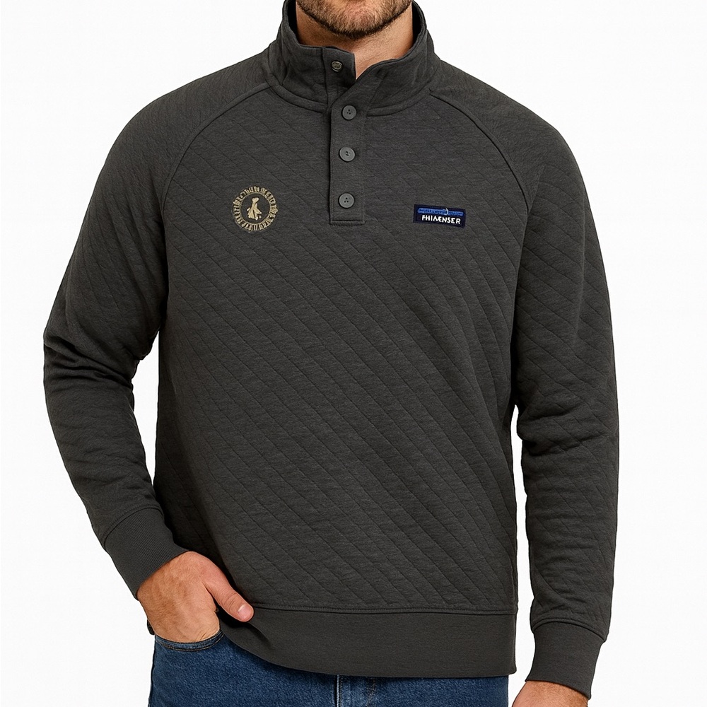 L.L. Bean Men's Quilted Pullover or Sweatshirt in a black large